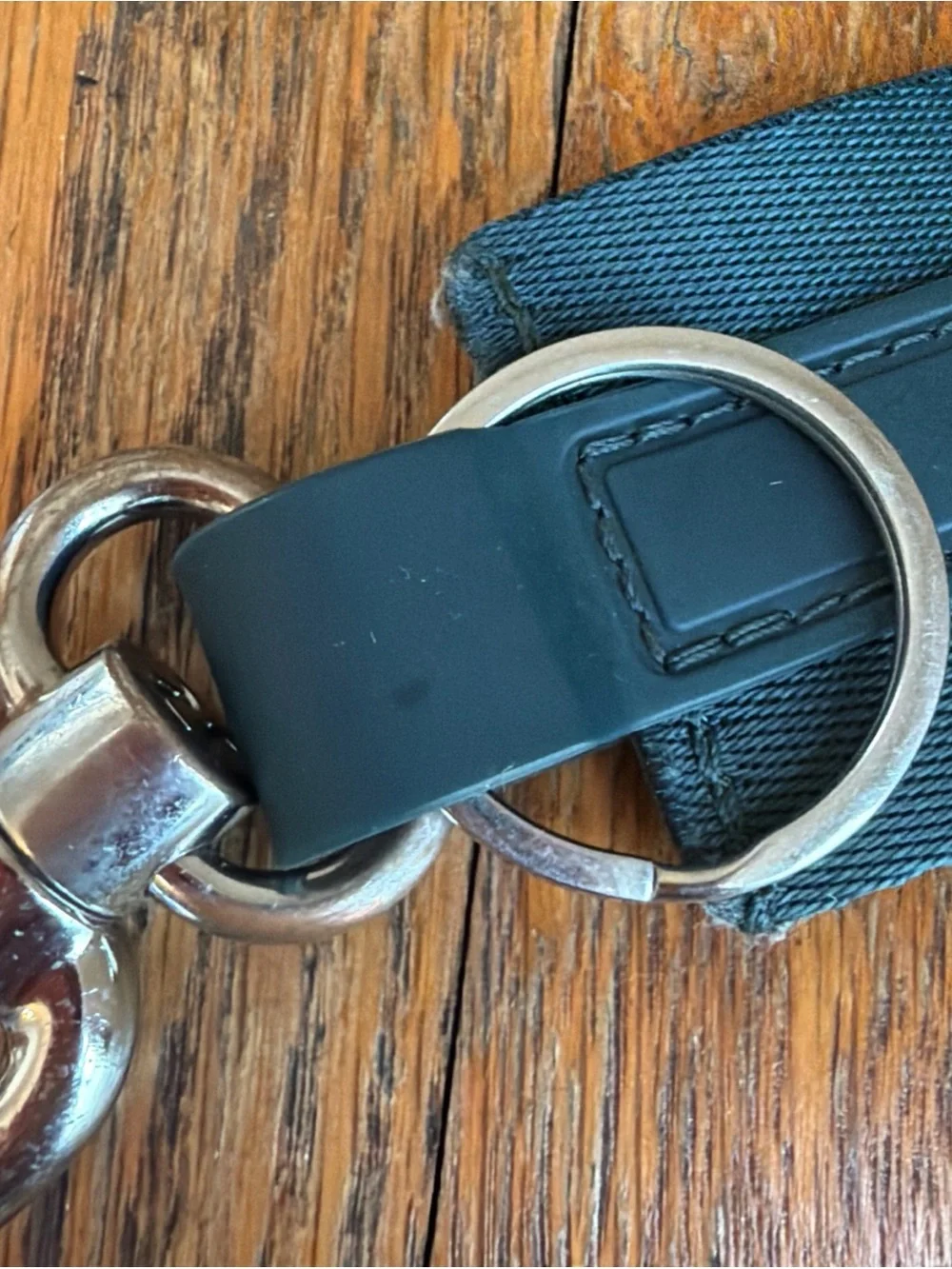Lululemon Never Lost Lanyard Key Chain Green Preowned   12” long